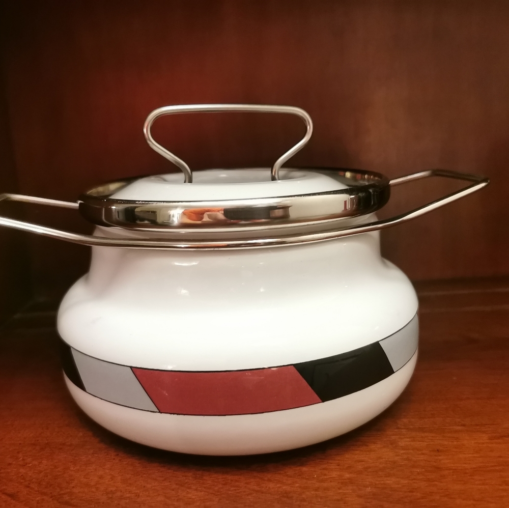 Vintage Italian Pot with lid